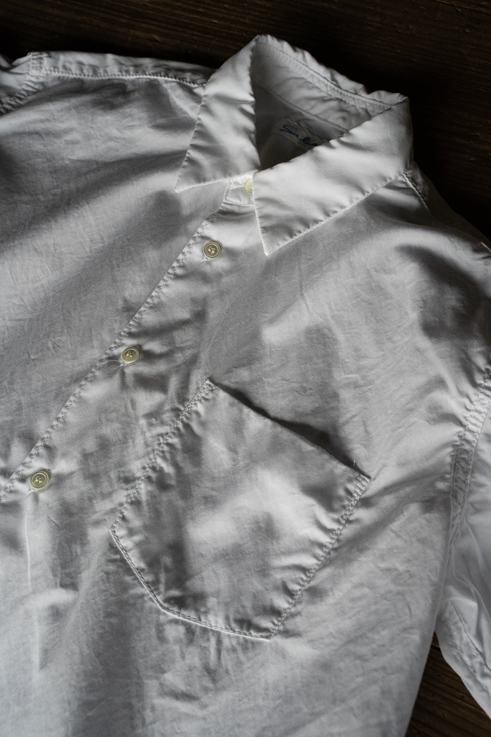 SH01B ボックスレギュラー2本針シャツ(WHITE)