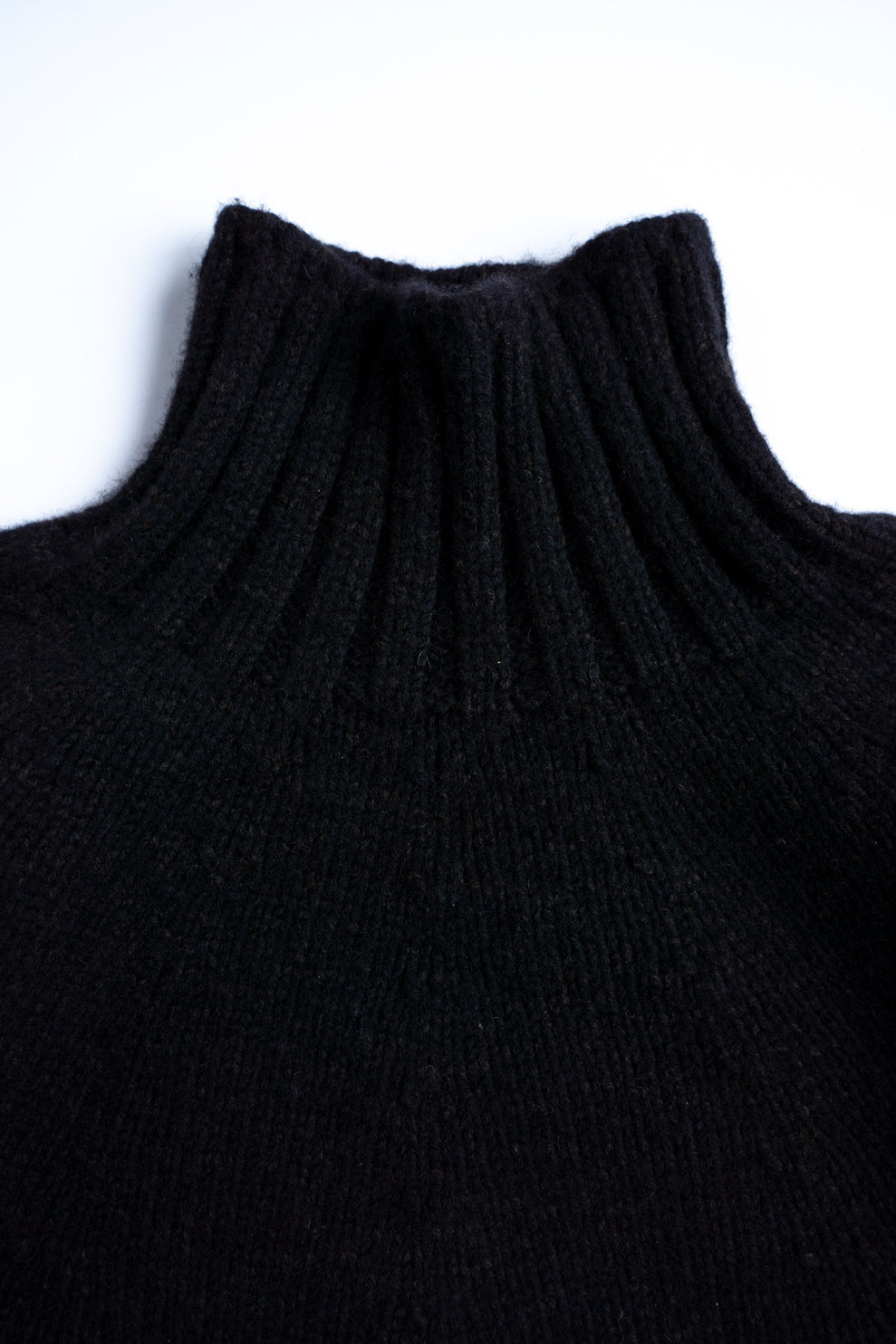 【ラスト1点】yak/lambs multi ply HAND KNITTING yoke top turtle neck sweater(DARK NAVY)