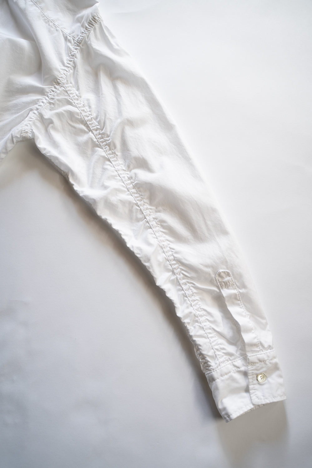 SH01B ボックスレギュラー2本針シャツ(WHITE)