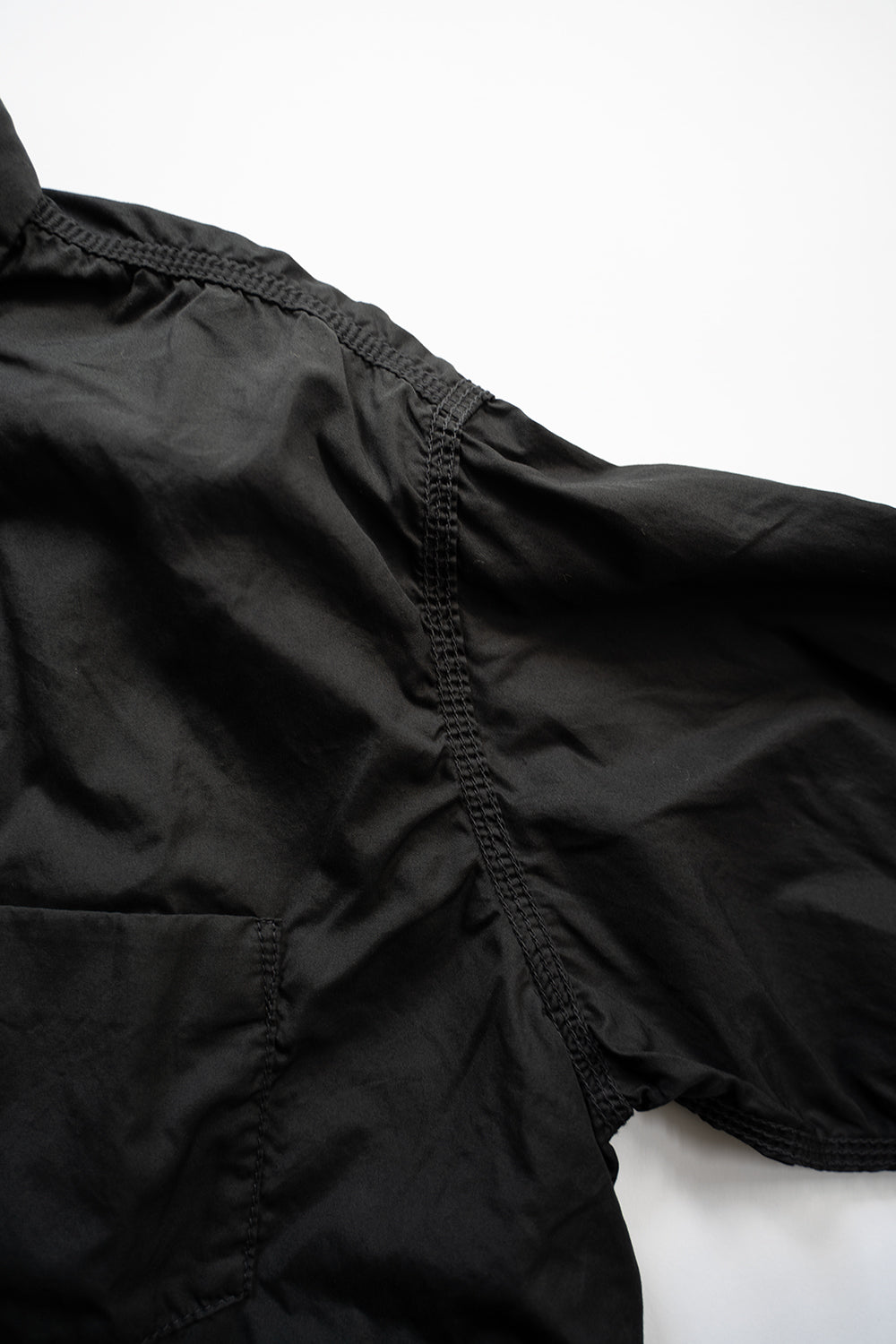 SH04B ボックスワイド3本針シャツ(BLACK)