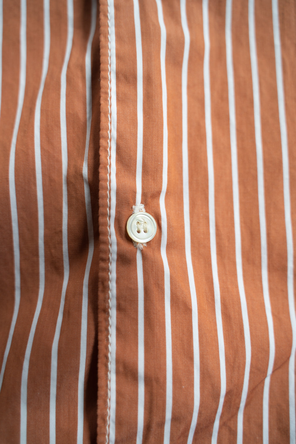 SH04B THOMAS MASON ボックスワイド3本針シャツ(BROWN STRIPE)