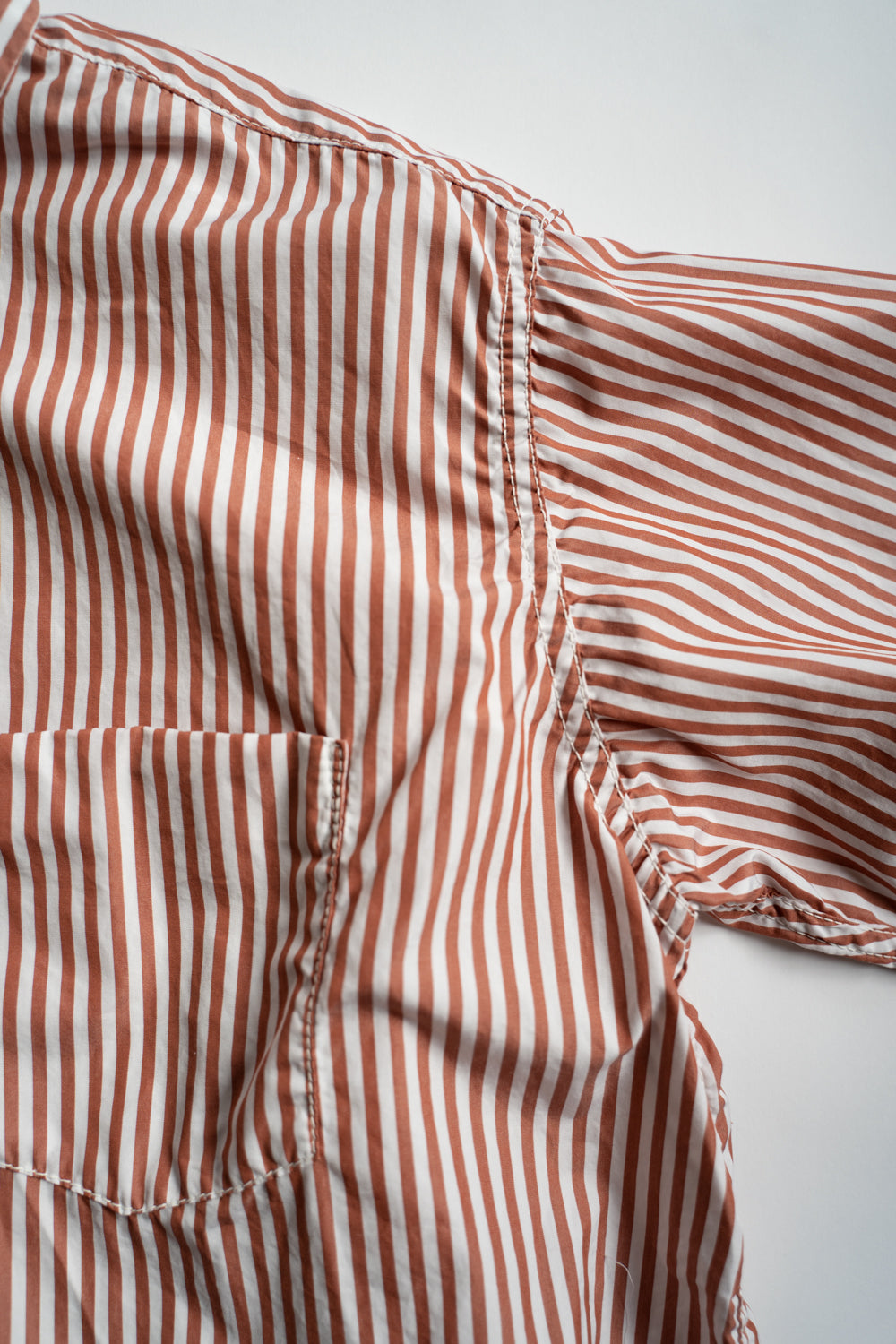 SH01B LEGGIUNO ボックスレギュラー2本針シャツ(BROWN STRIPE)