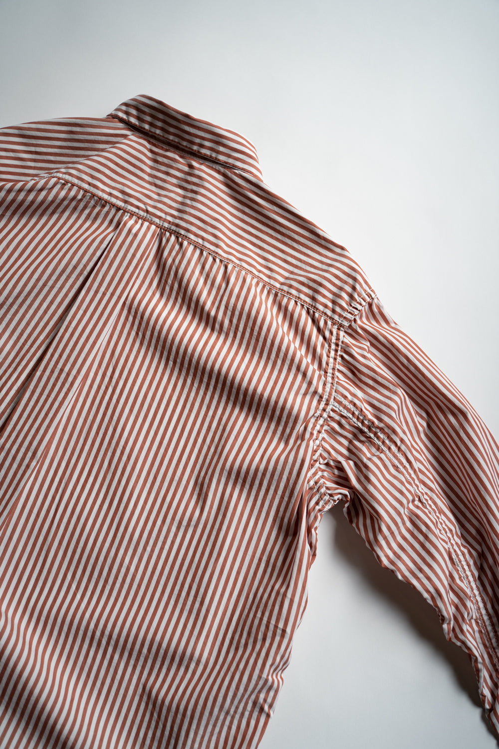 SH01B LEGGIUNO ボックスレギュラー2本針シャツ(BROWN STRIPE)