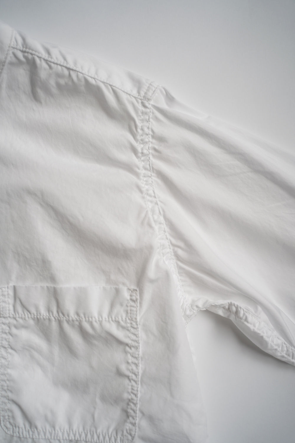 SH06 S 長丈2本針スタンドカラーシャツ(WHITE)