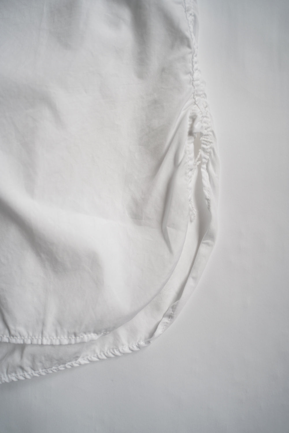 SH06 S 長丈2本針スタンドカラーシャツ(WHITE)