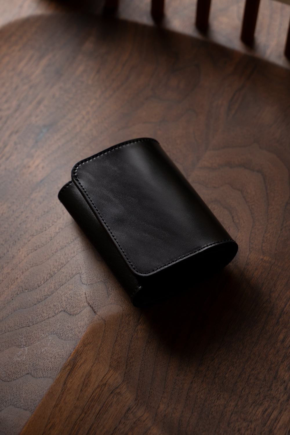 PETROSOLAUM/ペテロオラウム】Mountain Fold Wallet（BLACK）