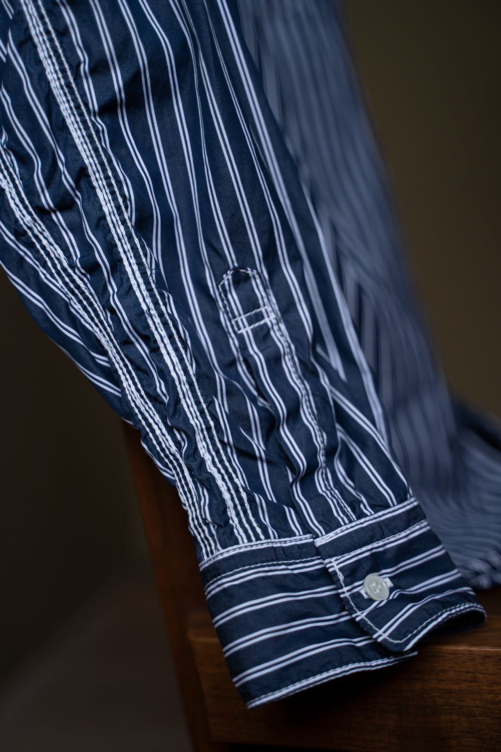 SH04B THOMAS MASON ボックスワイド3本針シャツ(NAVY STRIPE)