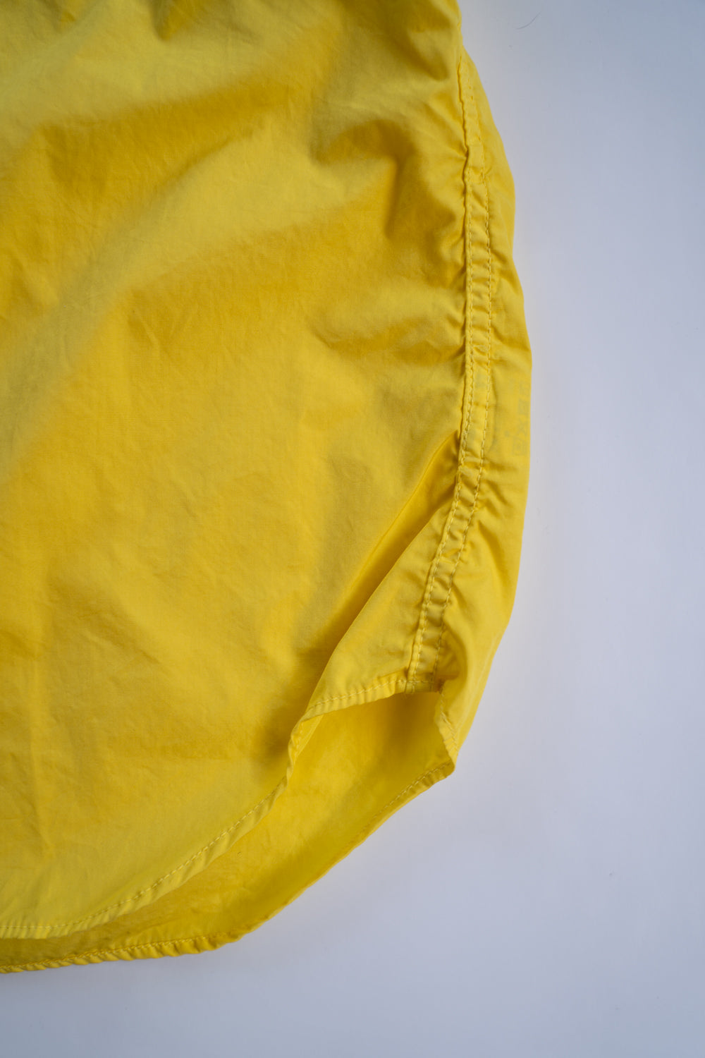 【ラスト1点】SH06B ボックススタンド2本針製品染シャツ(YELLOW)
