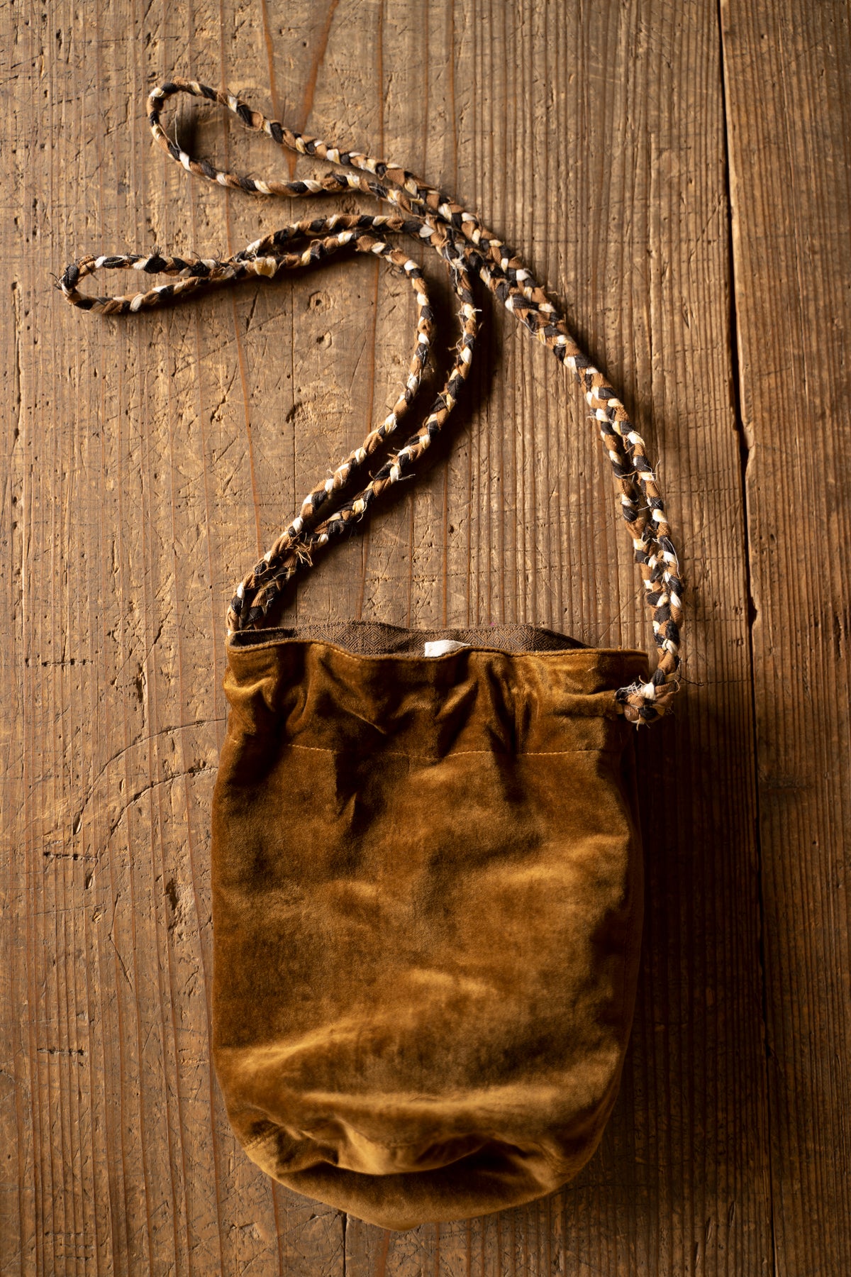 【ラスト1点】Braided Drawstring Bag S - Oiled Cotton Velvet Washi -(GOLD)