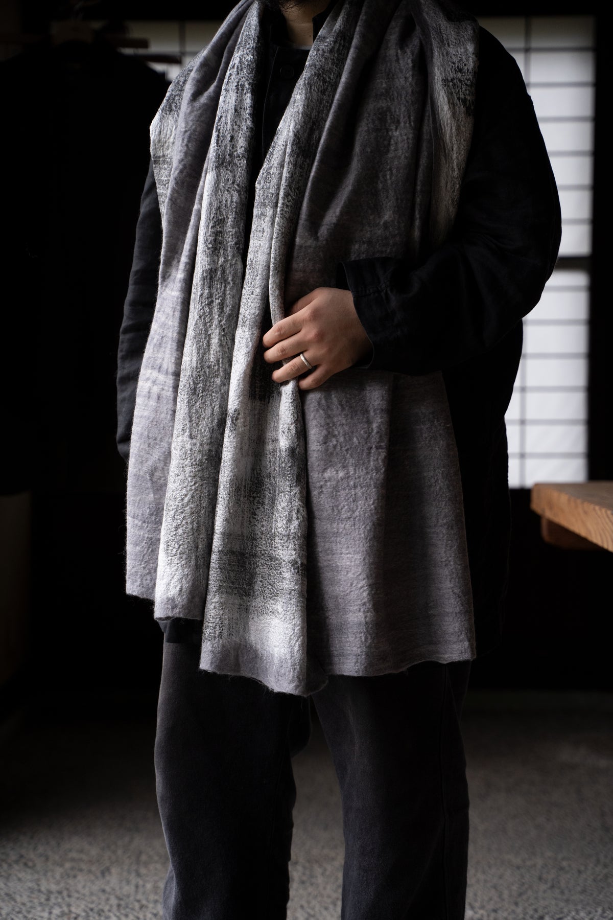 【ラスト1点】Wool Silk Stole "Painting 300" (GREY MELANGE/WHITE)