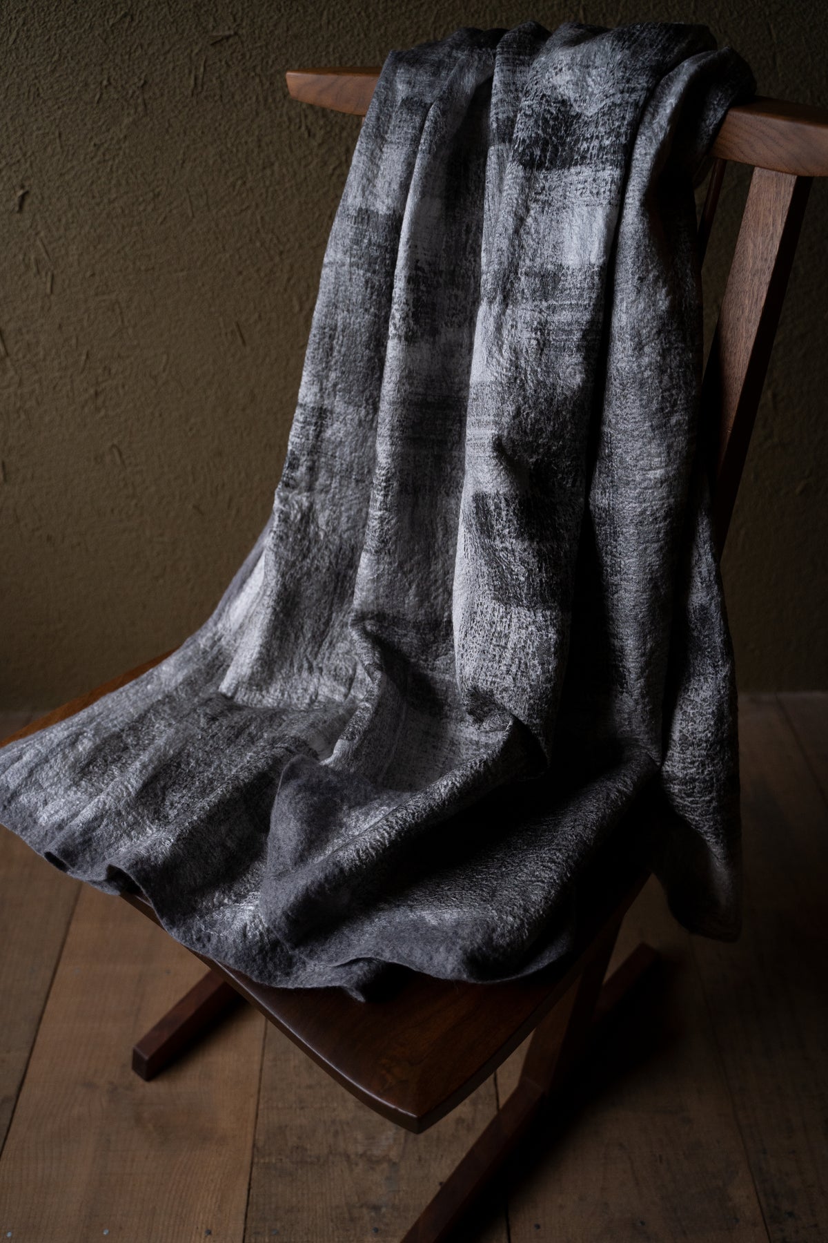 【ラスト1点】Wool Silk Stole "Painting 300" (GREY MELANGE/WHITE)