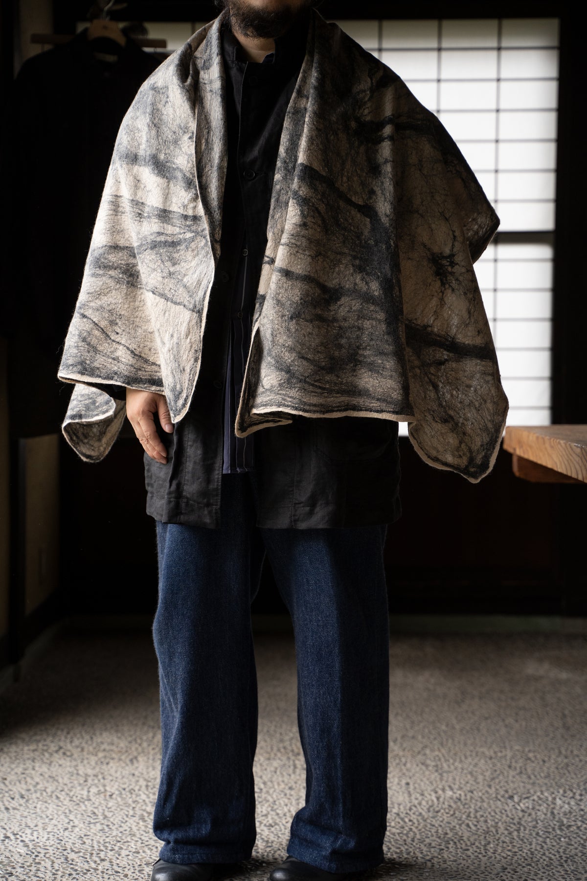 【ラスト1点】Wool Silk Stole "LIGHT 200" (BEIGE/BLACK)