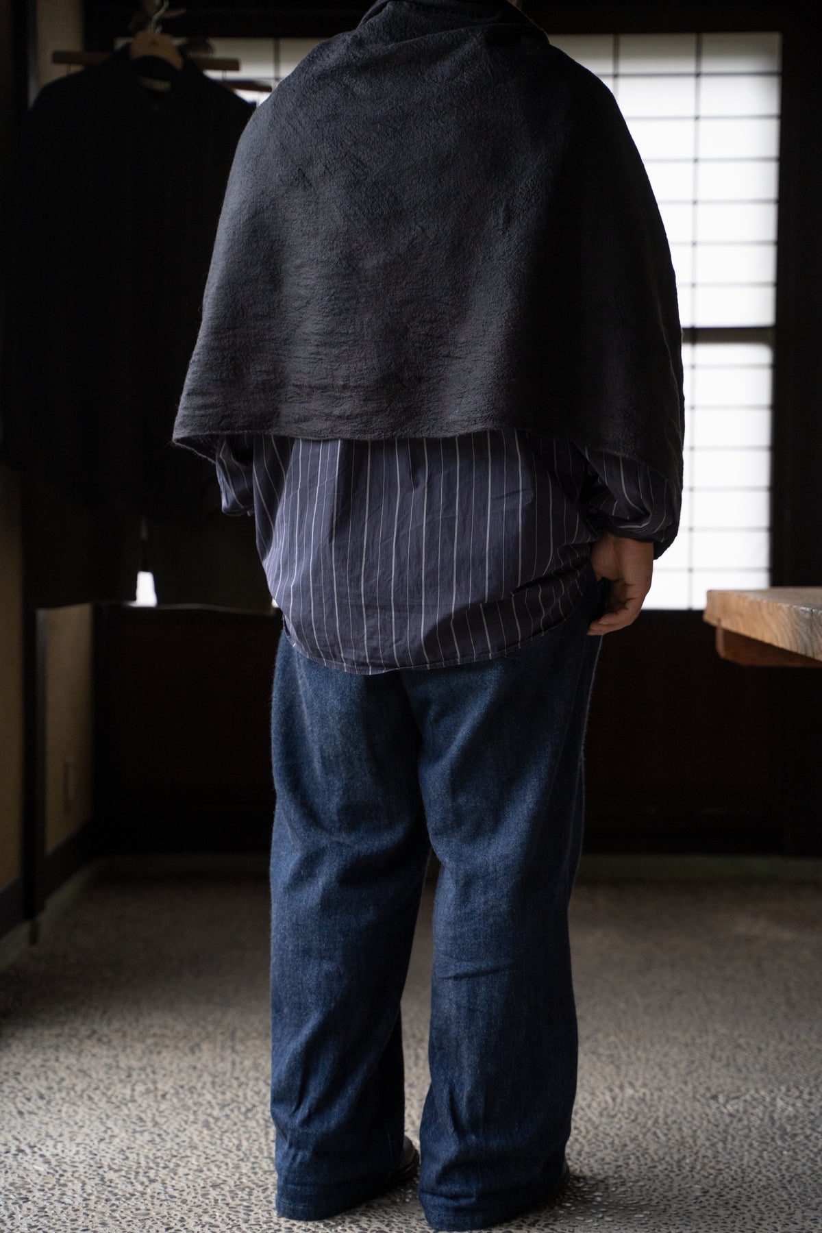 【ラスト1点】Wool Silk Stole "LIGHT 100" (BLACK/BLACK)