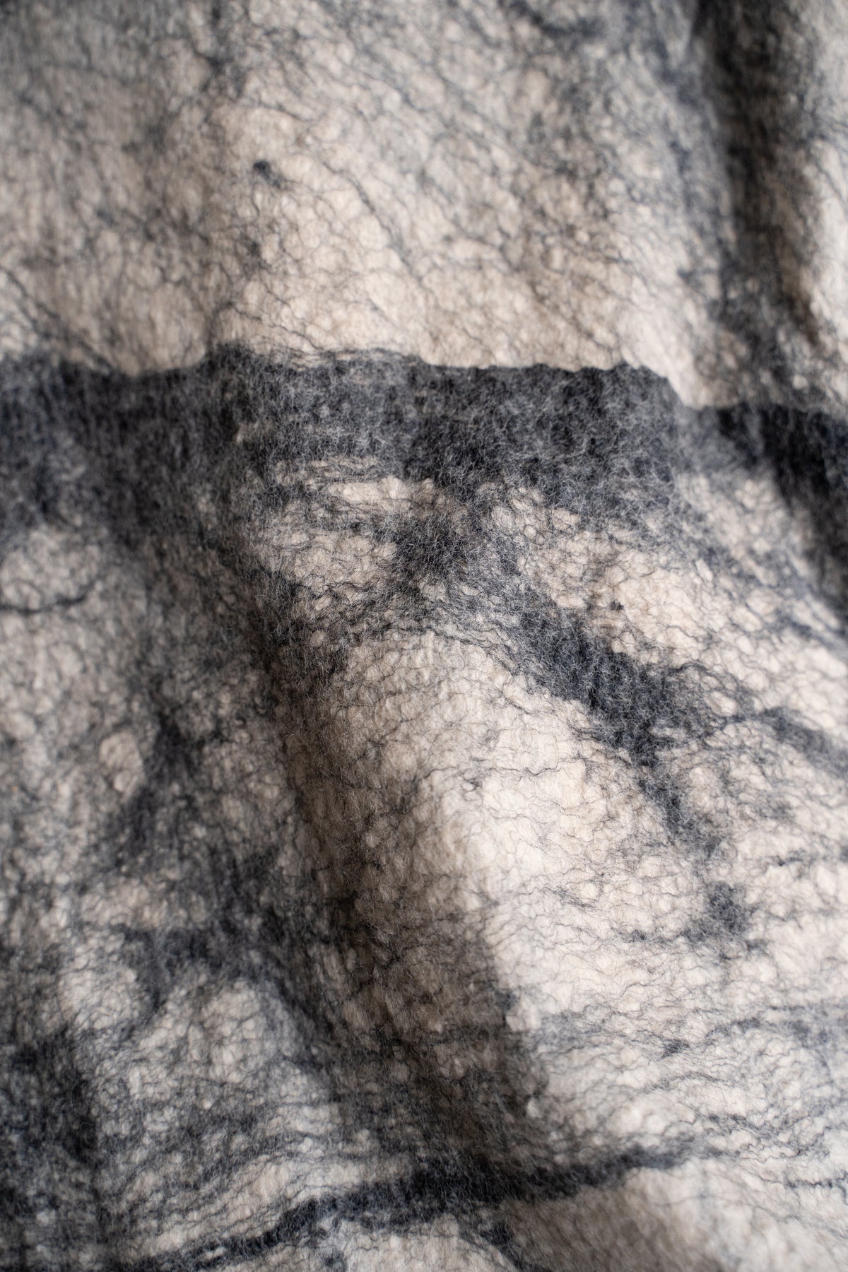 【ラスト1点】Wool Silk Stole "LIGHT 200" (BEIGE/BLACK)