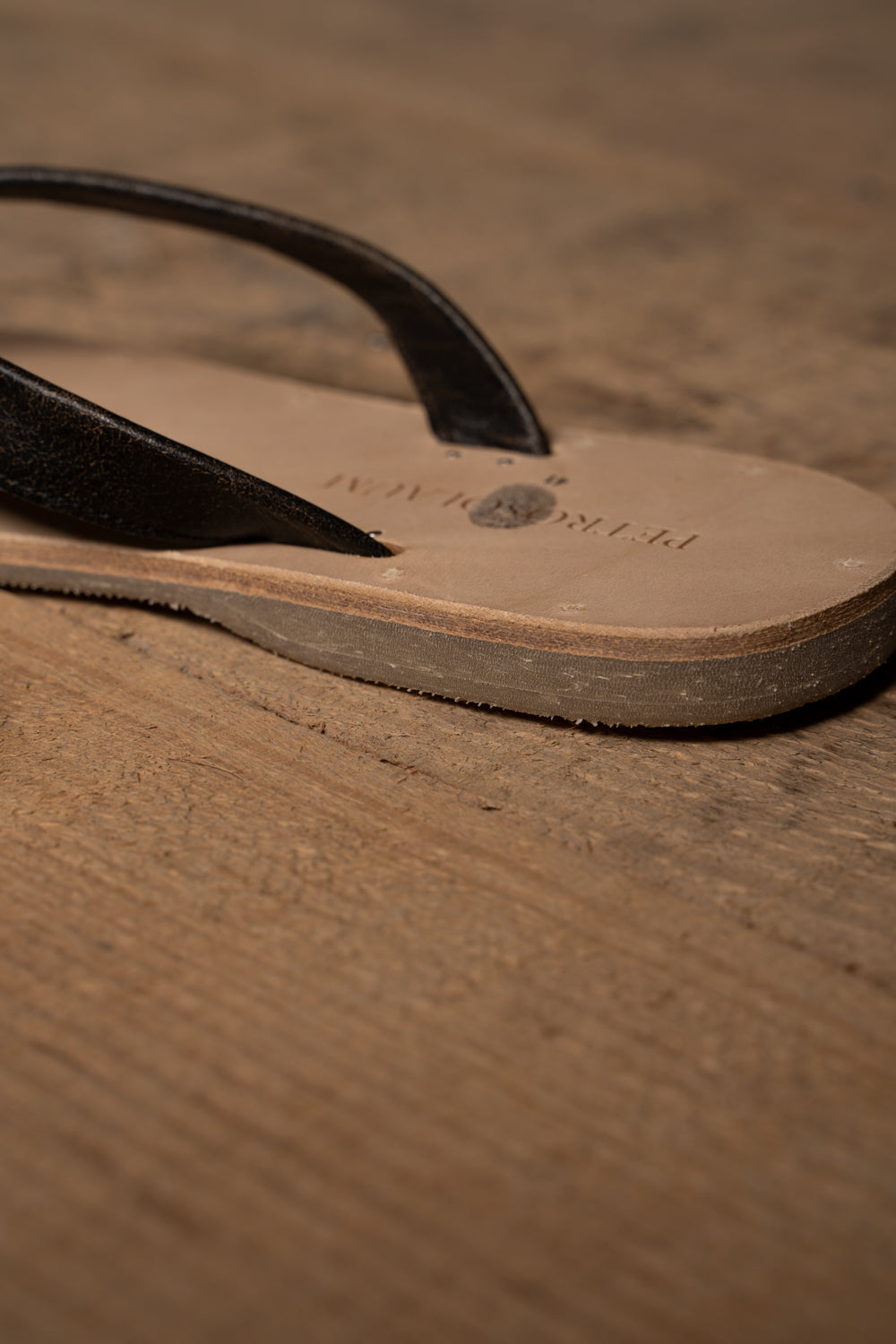 B-Sandals-Pit Horse Crack(BLACK)