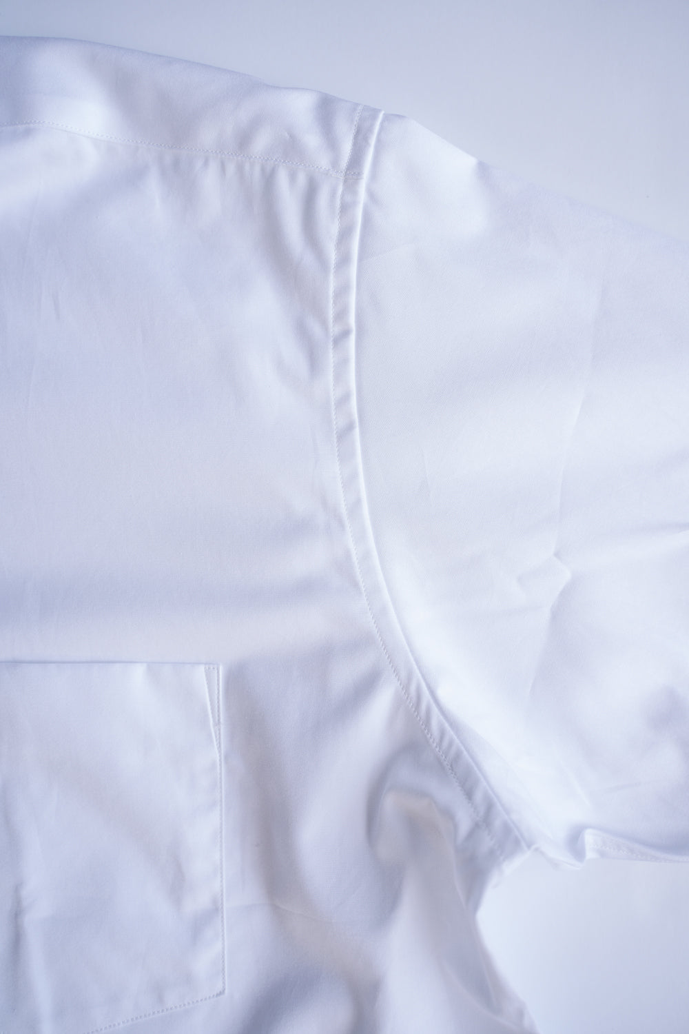 SH01B ボックスレギュラー半袖シャツ(WHITE)