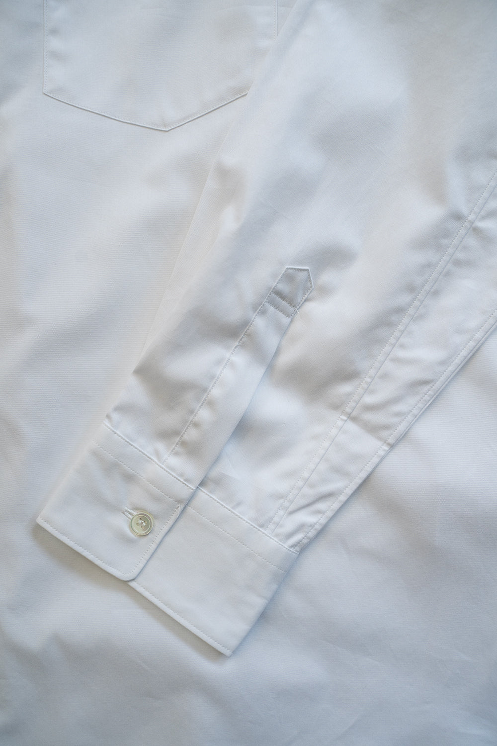 SH01B ブロードボックスレギュラーカラーシャツ(WHITE)