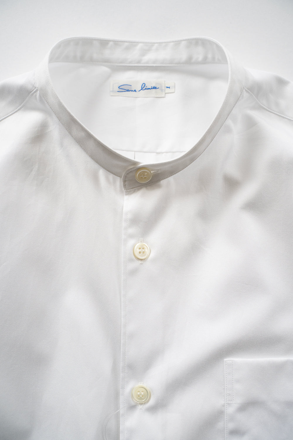 SH06B ブロードボックススタンドカラーシャツ(WHITE)