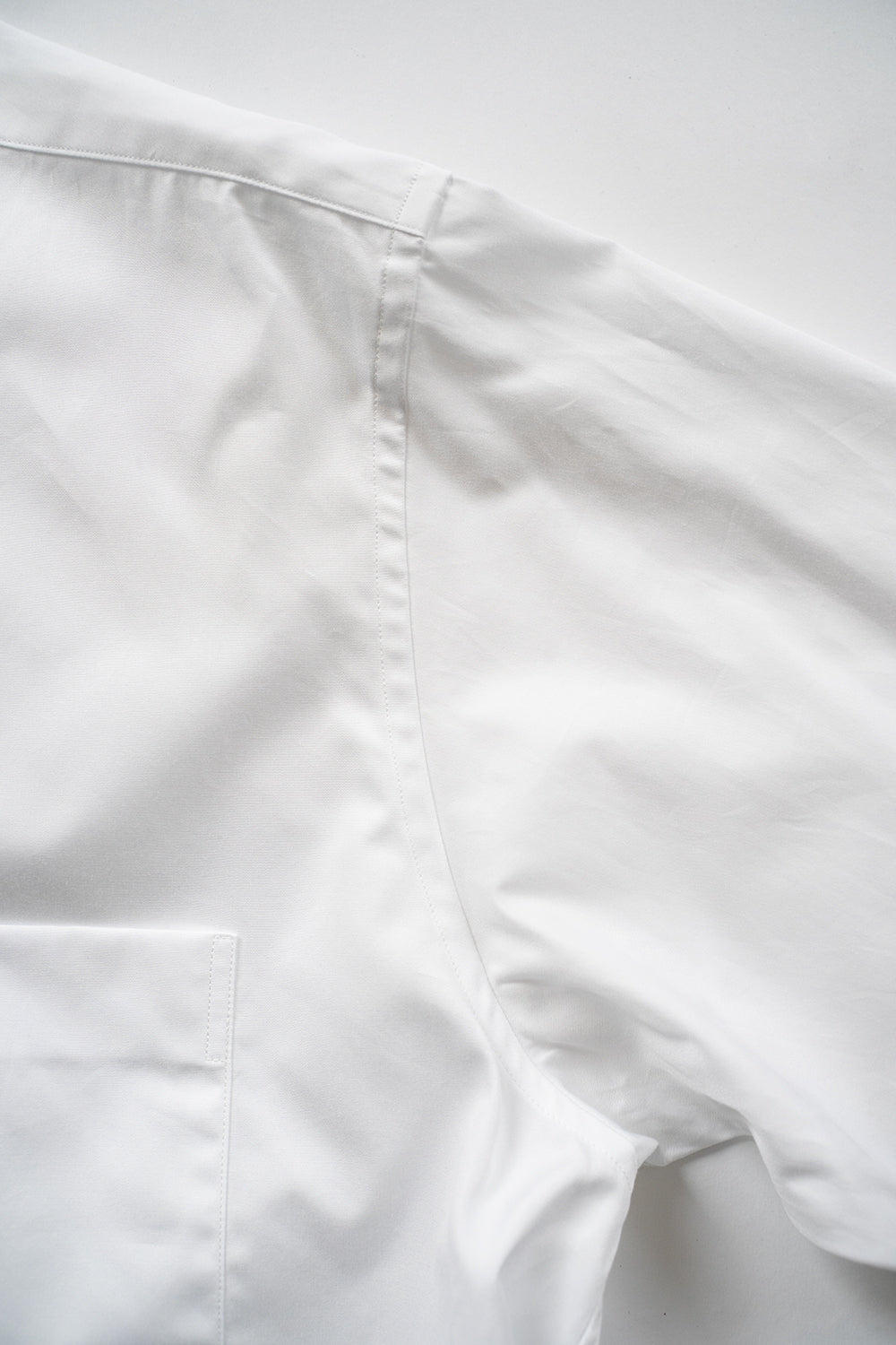 SH06B ブロードボックススタンドカラーシャツ(WHITE)