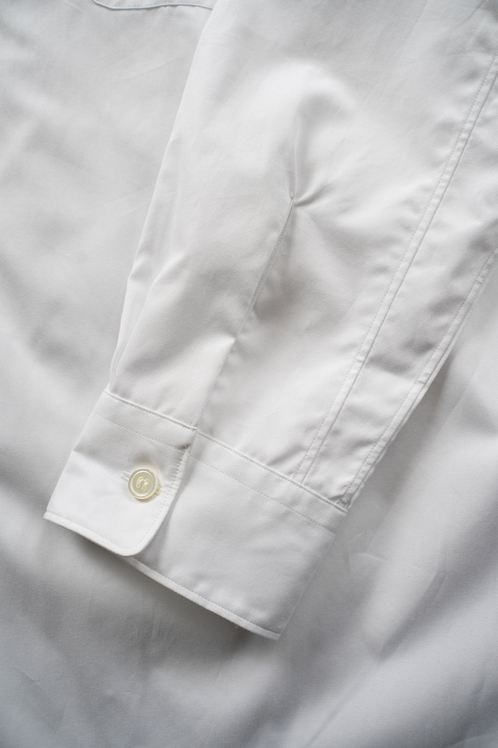 SH06B ブロードボックススタンドカラーシャツ(WHITE)