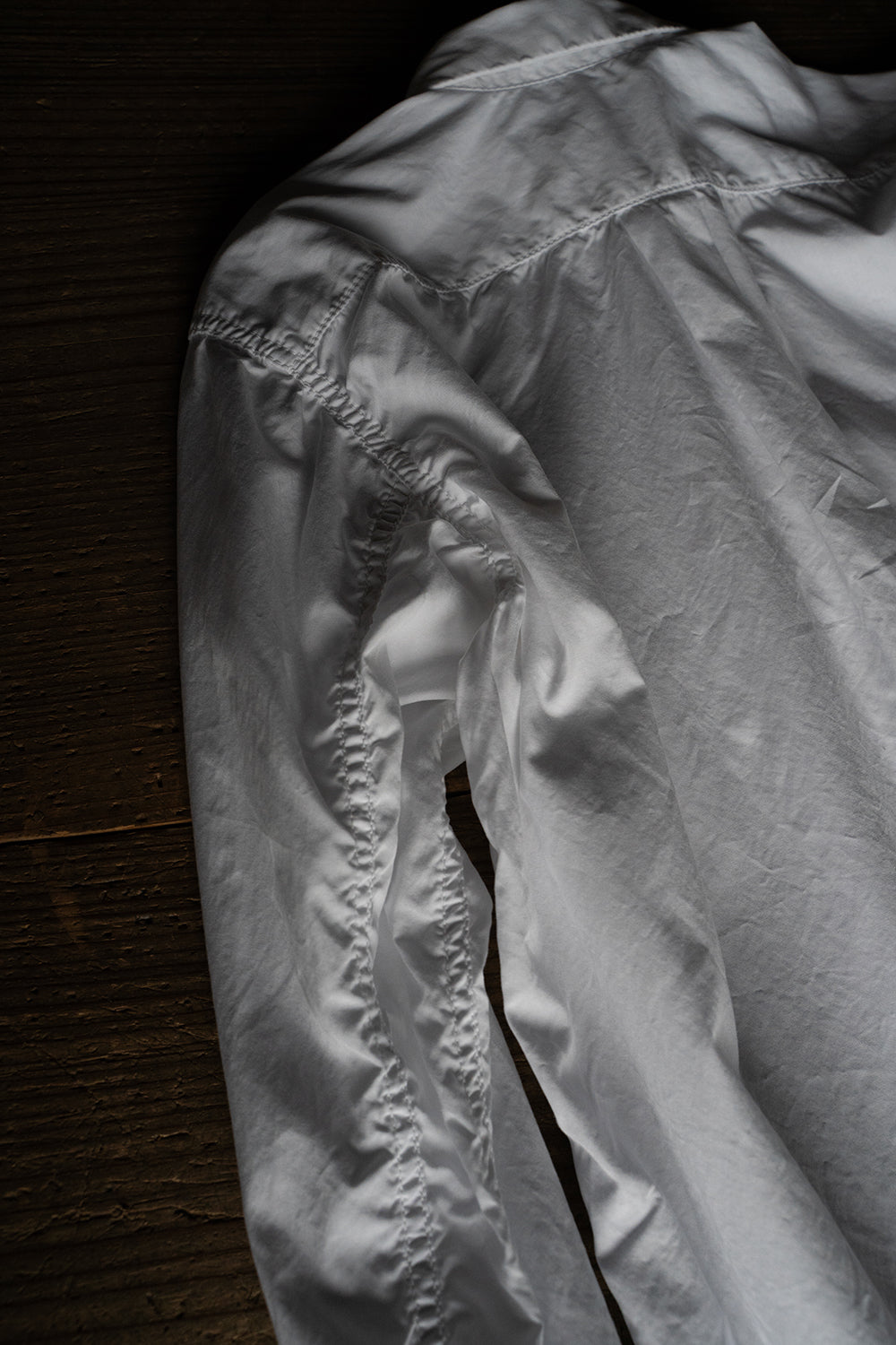 SH01B ボックスレギュラー２本針シャツ（WHITE）