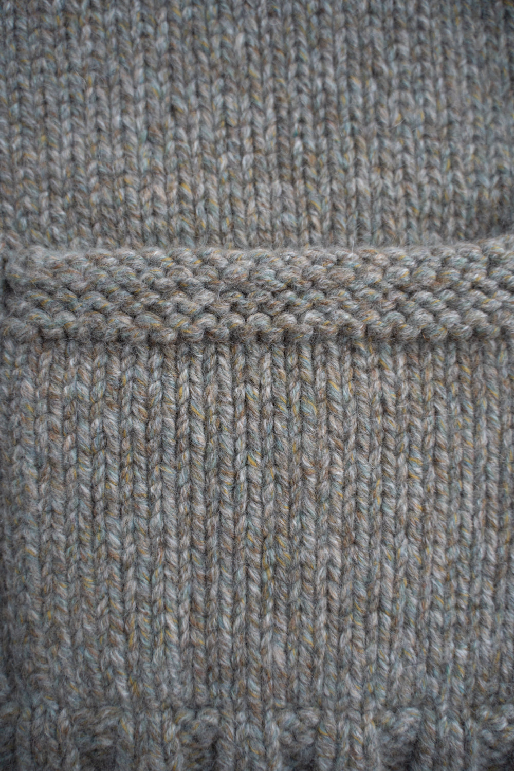 yak/lambs multi ply HAND KNITTING cowichan sweater（FOG）