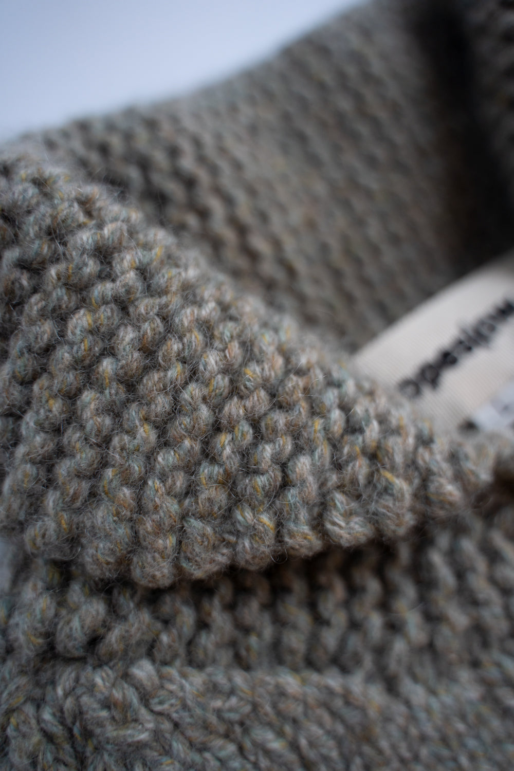 yak/lambs multi ply HAND KNITTING cowichan sweater（FOG）