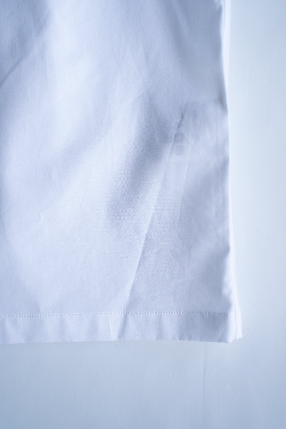 SH03B ボックス大開襟（WHITE）