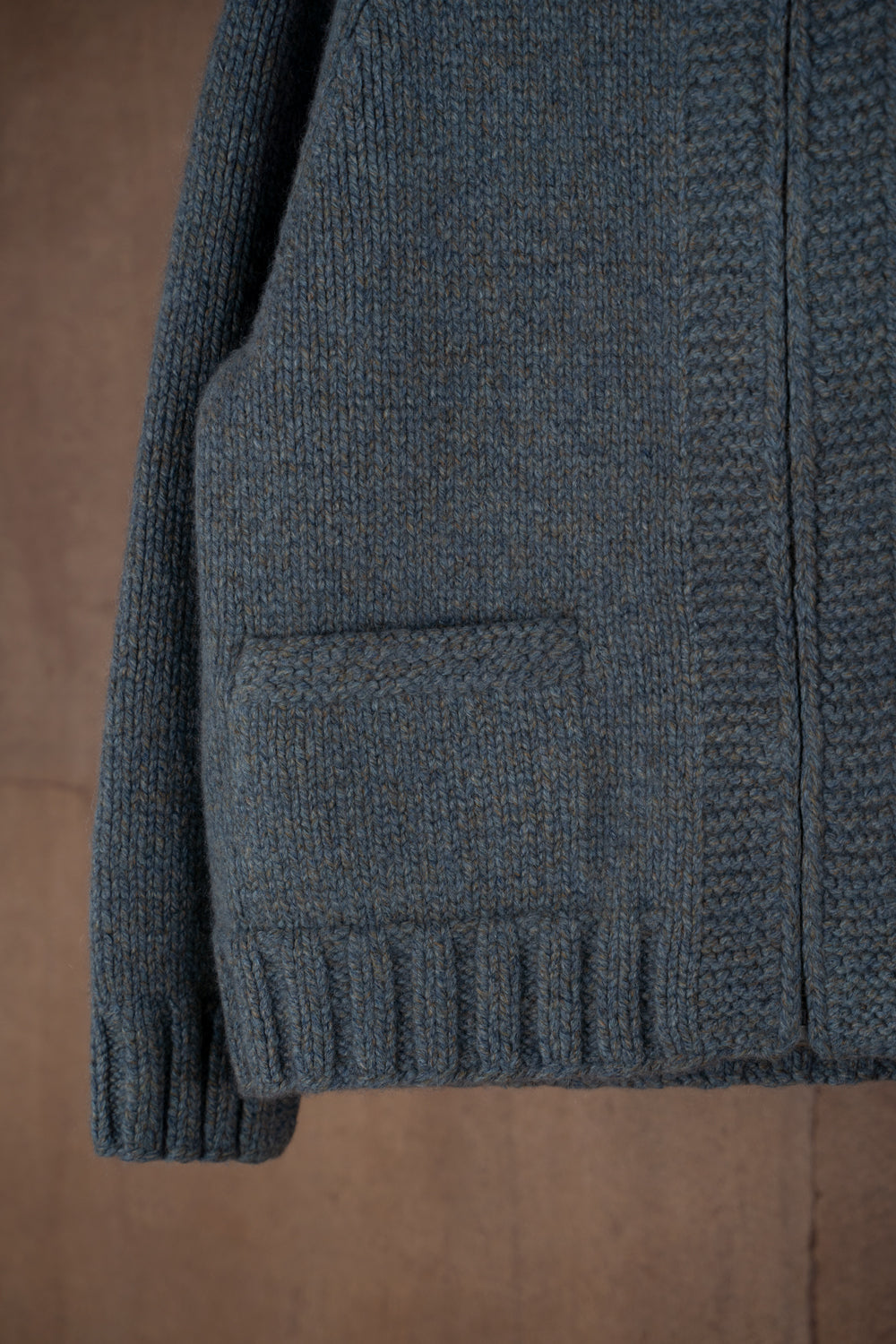 yak/lambs multi ply HAND KNITTING cowichan sweater（FADE BLUE）