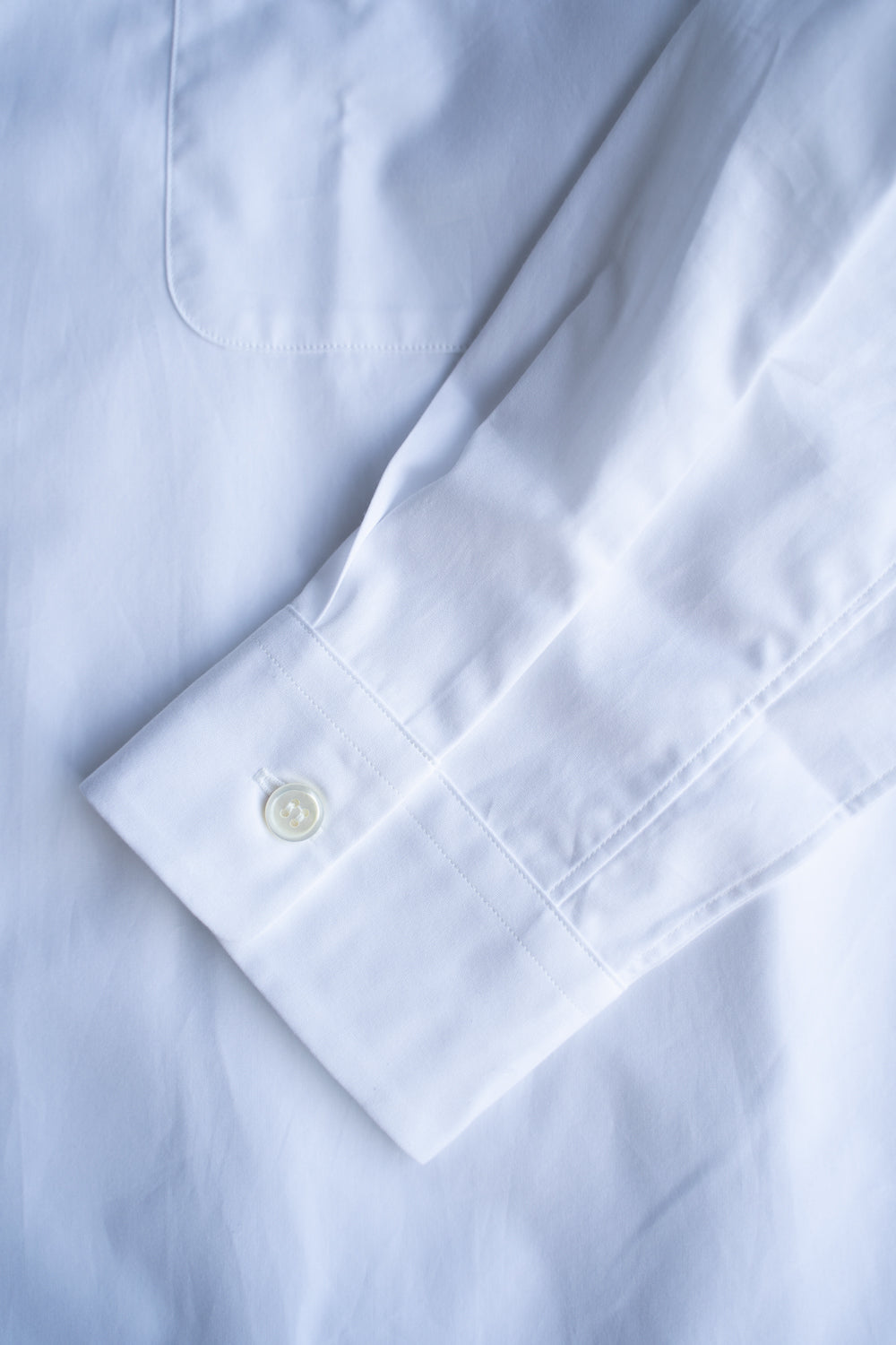 SH03B ボックス大開襟（WHITE）