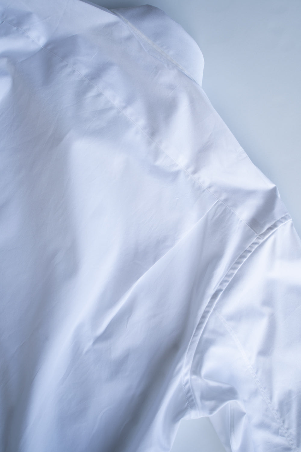 SH03B ボックス大開襟（WHITE）