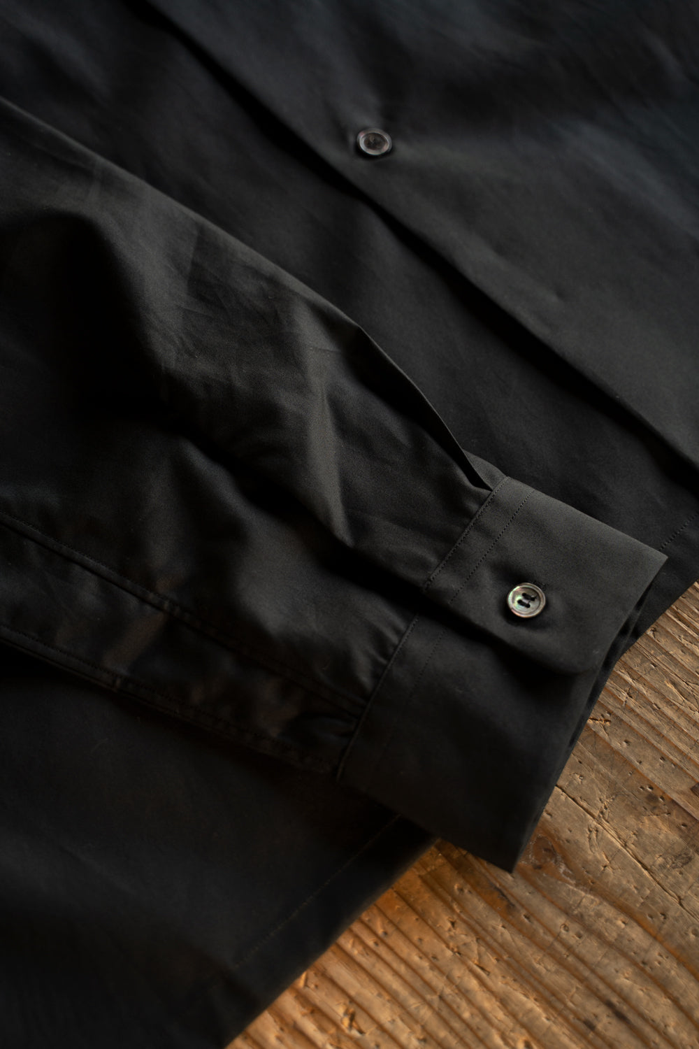 SH03B ボックス大開襟（BLACK）