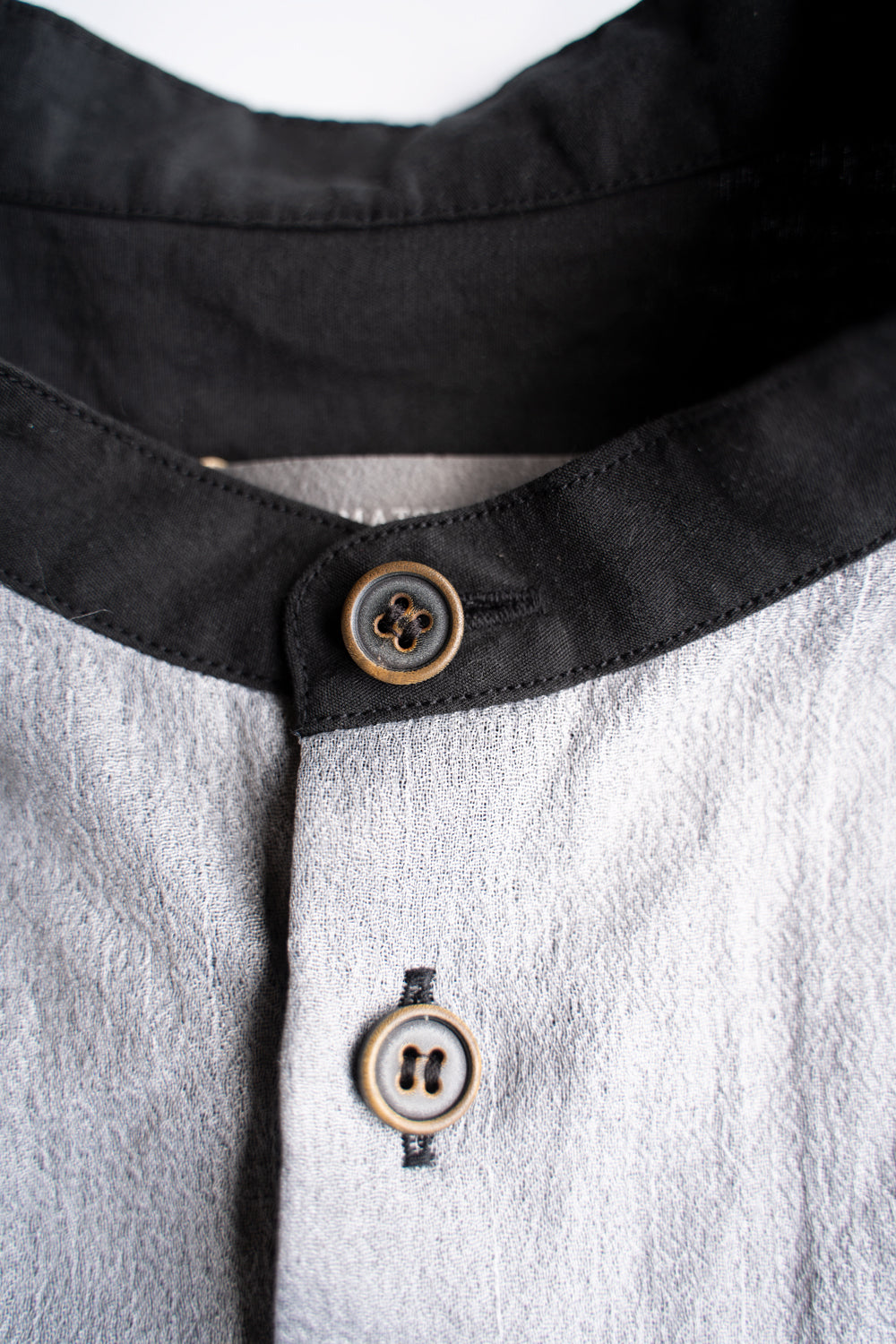 【ラスト1点】Lustrous Cotton Ramie Shadow Panel Shirt/ラストラスコットンラミーシャドウパネルシャツ（SMOKY BLACK）