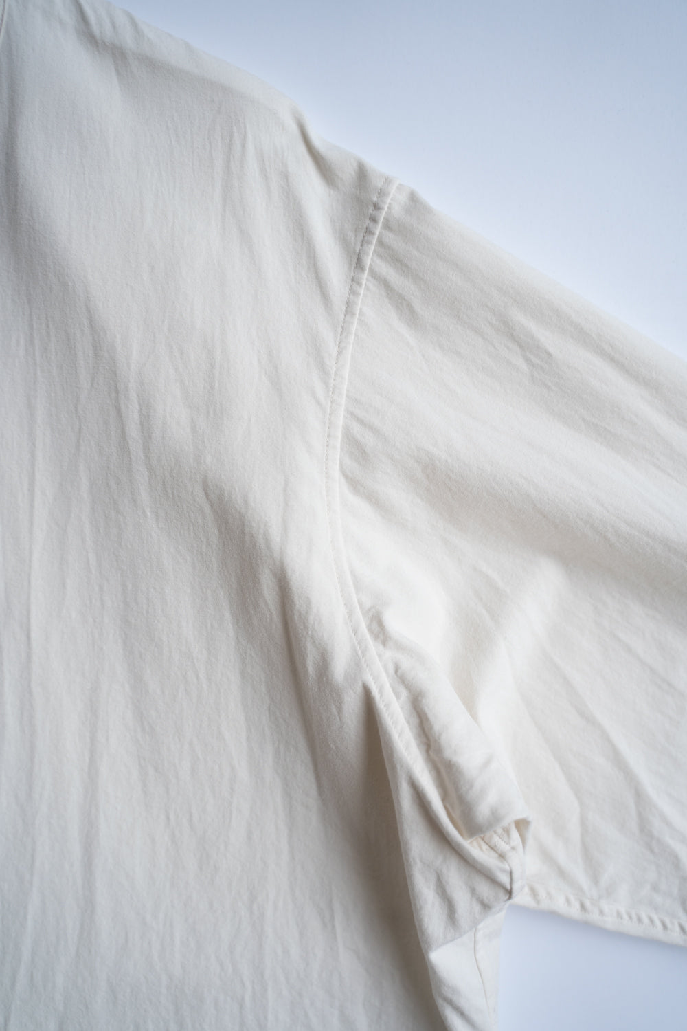 【ラスト1点】Broadcloth Cotton Collarless Shirt/ブロードクロスコットンカラーレスシャツ（OFF WHITE）