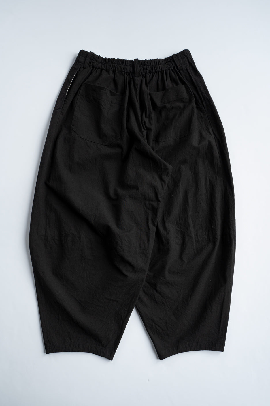【ラスト1点】Sheeting Dyed Plain Weave Circle Pants/シーチングダイドプレーンウィーブサークルパンツ（BLACK）