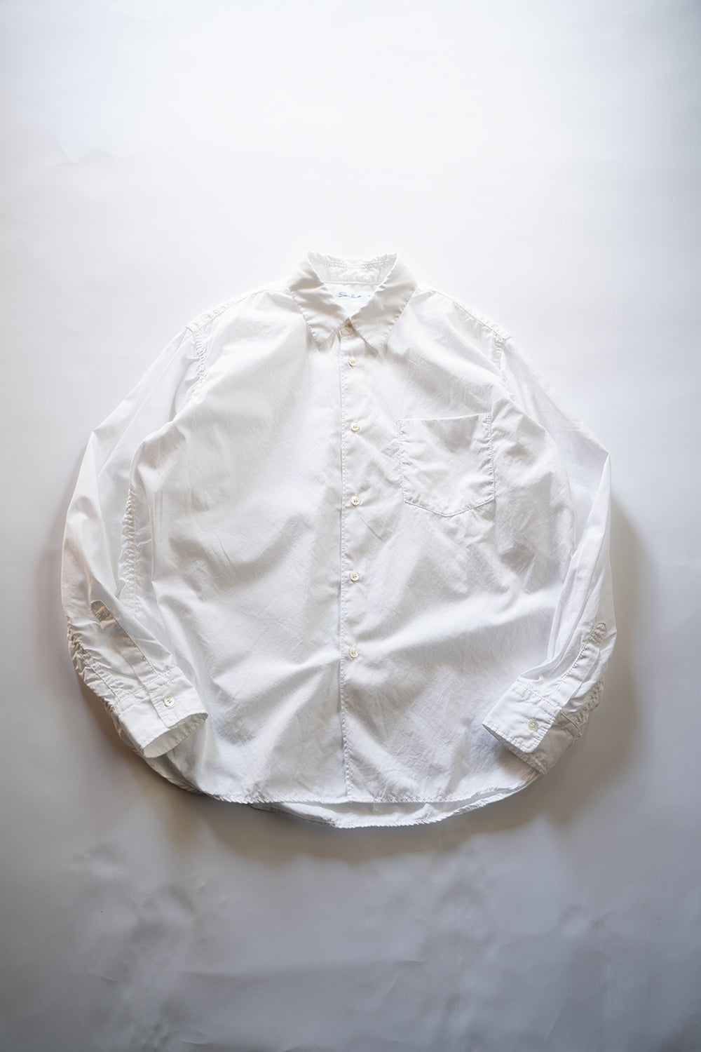 SH01B ボックスレギュラー２本針シャツ（WHITE）