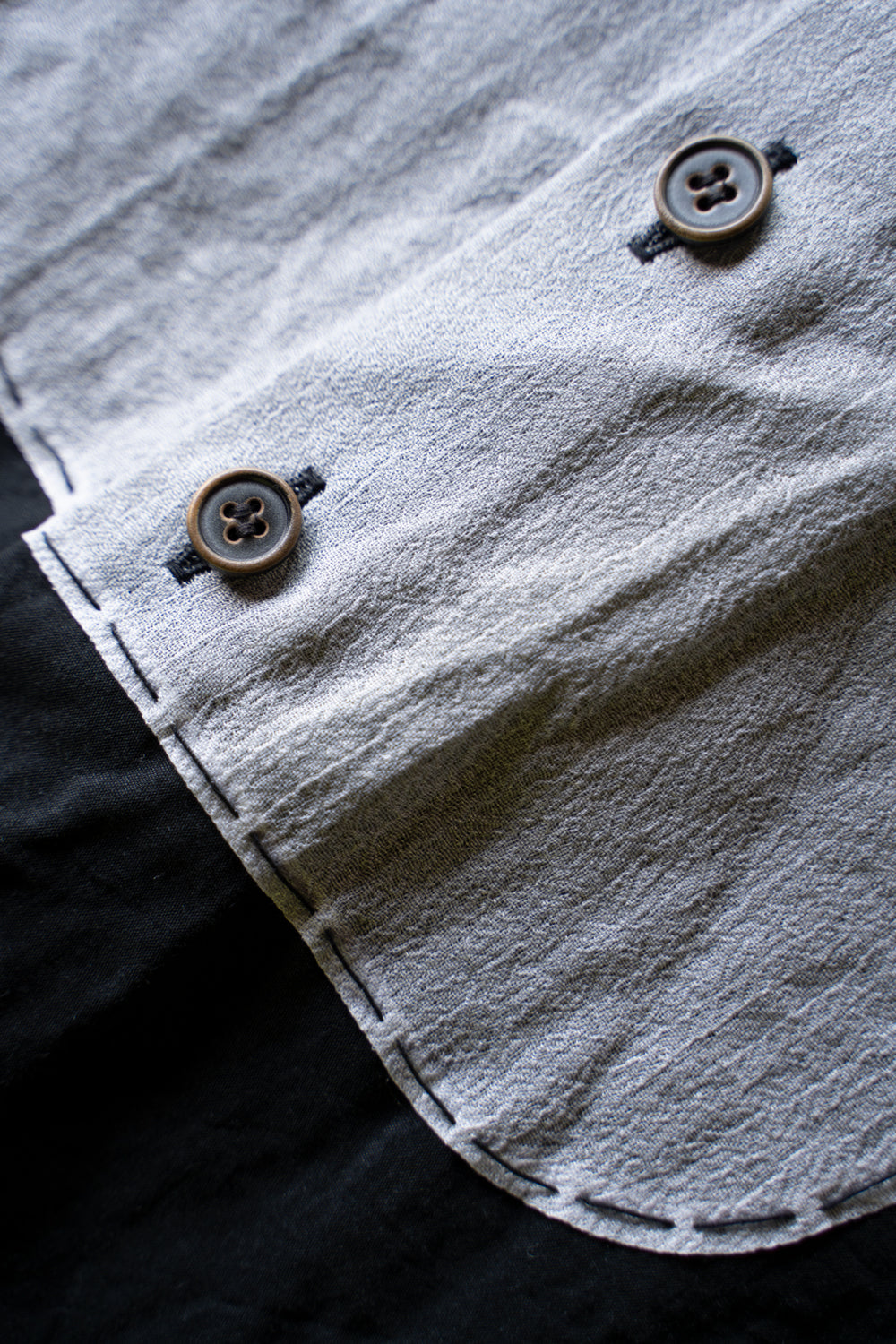 【ラスト1点】Lustrous Cotton Ramie Shadow Panel Shirt/ラストラスコットンラミーシャドウパネルシャツ（SMOKY BLACK）
