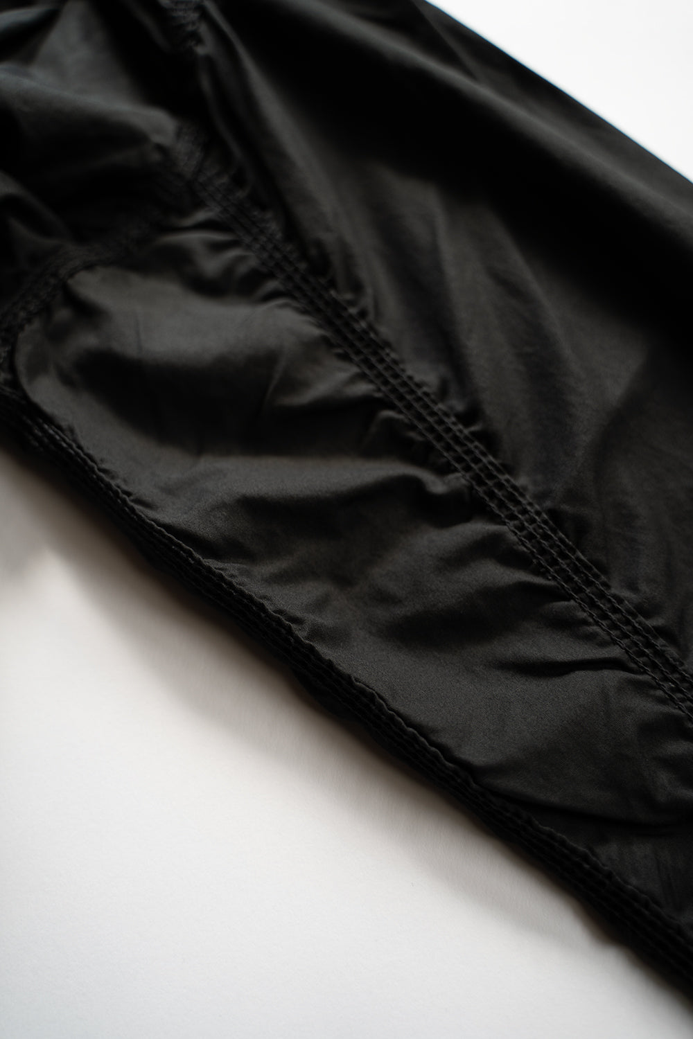 SH04B ボックスワイド3本針シャツ（BLACK）