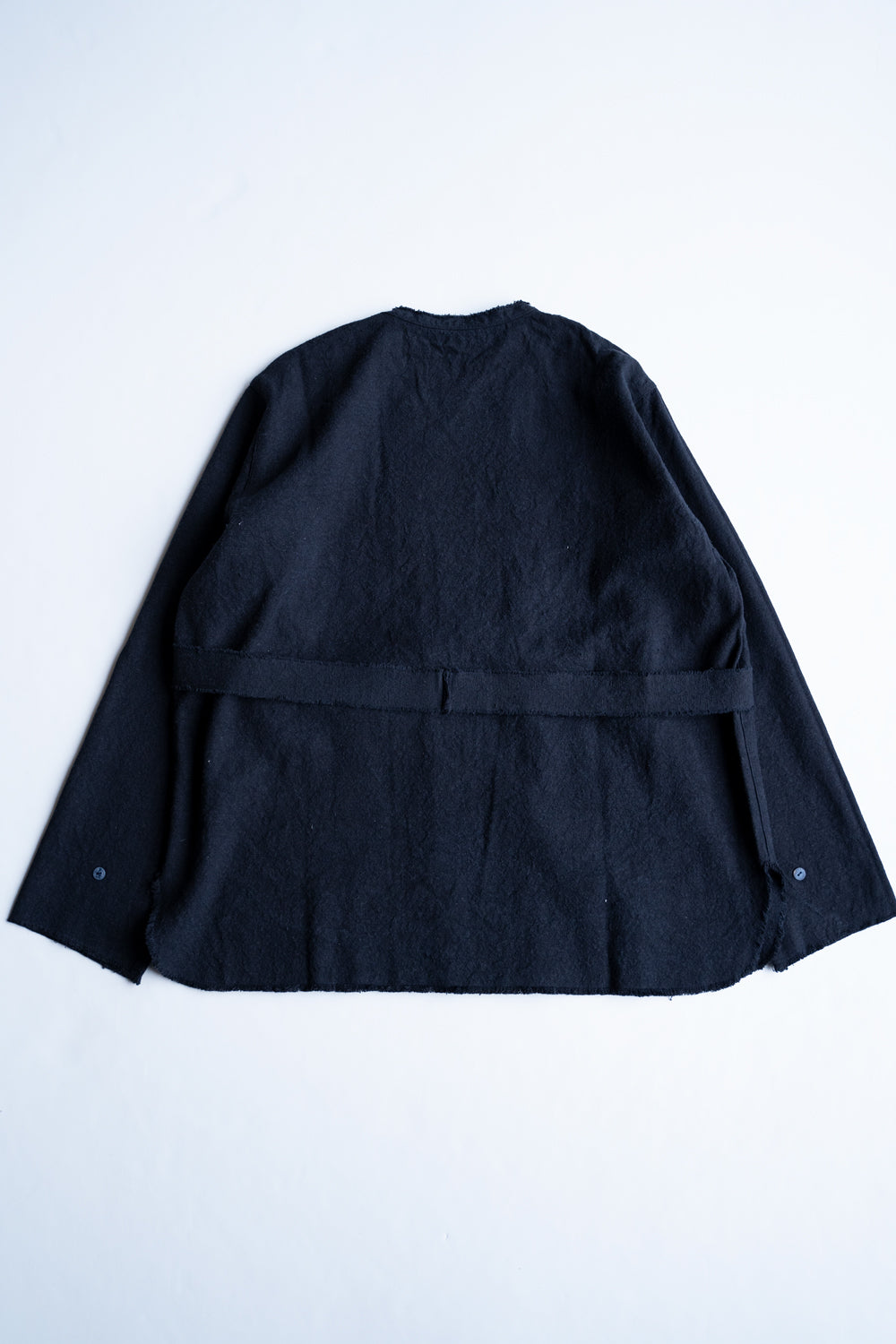 亜麻苧麻絹シャツ（濃紺）