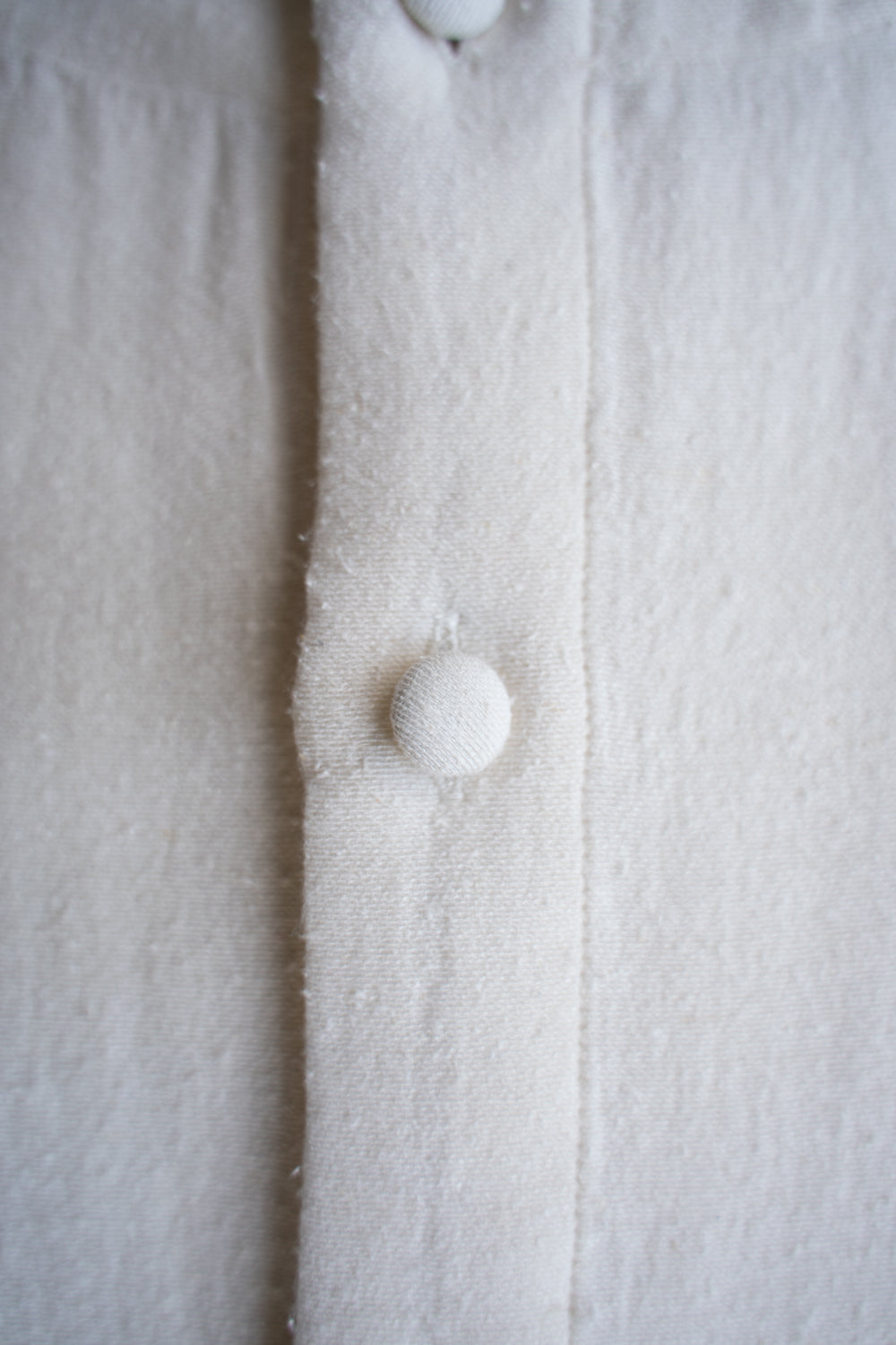 Silk Nep Back Satin Lounge Shirt（OYSTER WHITE）