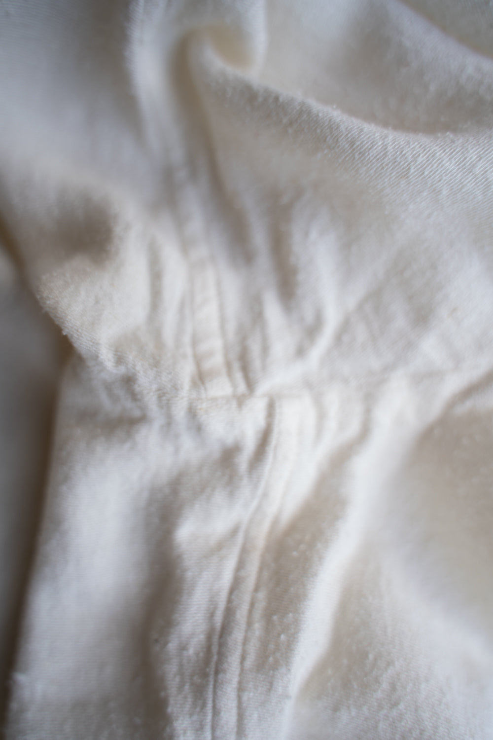 Silk Nep Back Satin Lounge Shirt（OYSTER WHITE）