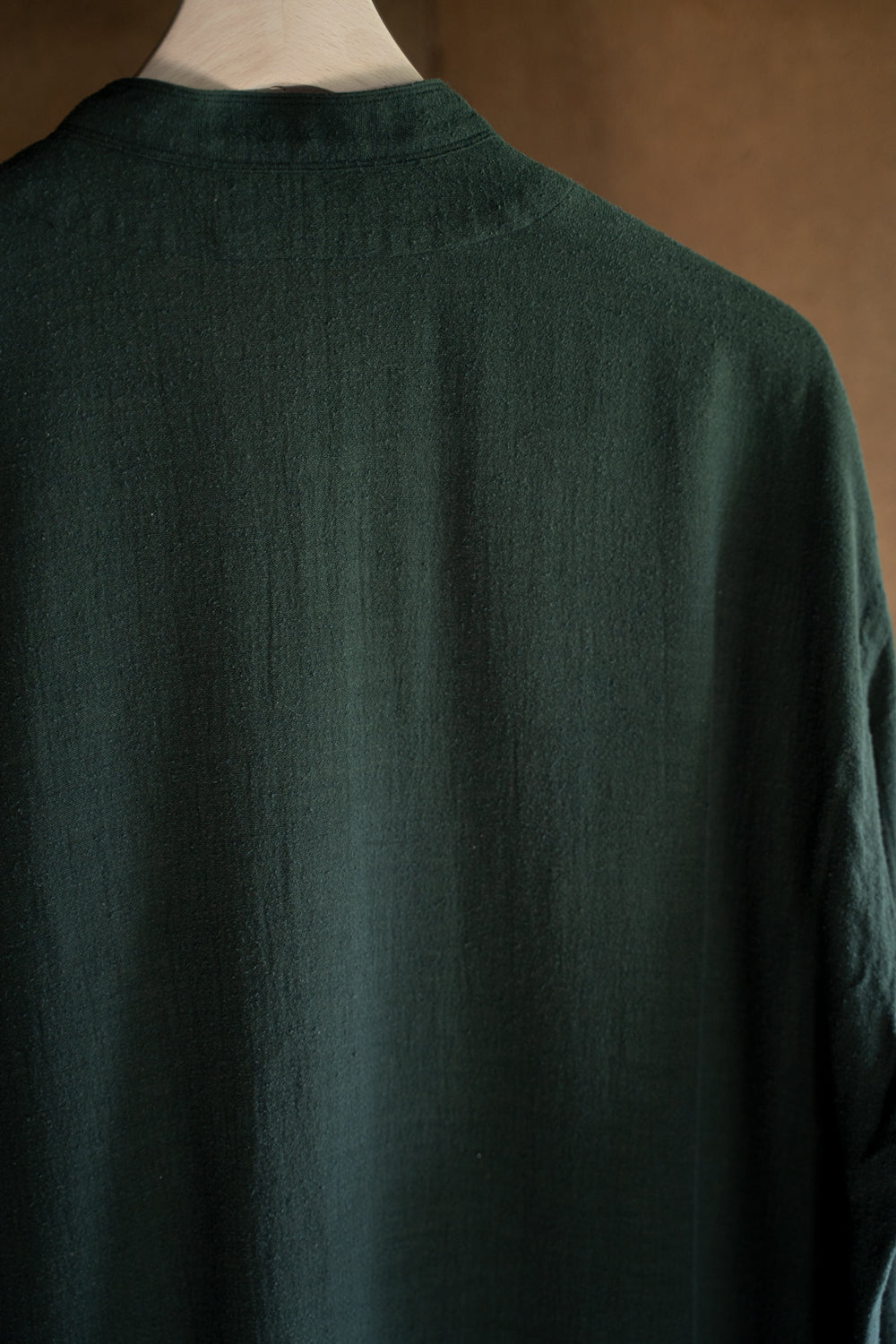 Silk Nep Back Satin Lounge Shirt（EVER GREEN）