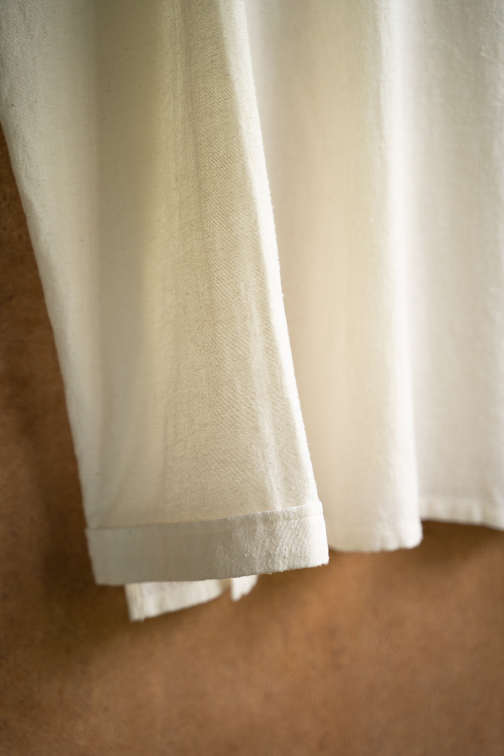Silk Nep Back Satin Lounge Shirt（OYSTER WHITE）