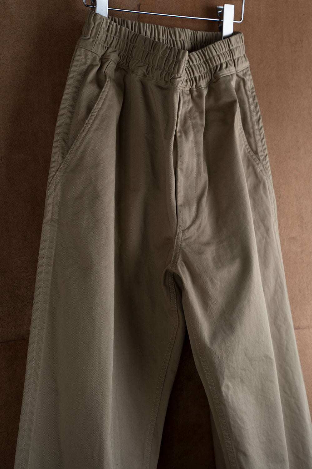 PT-044 ゴムパンⅢ チノ（BEIGE）