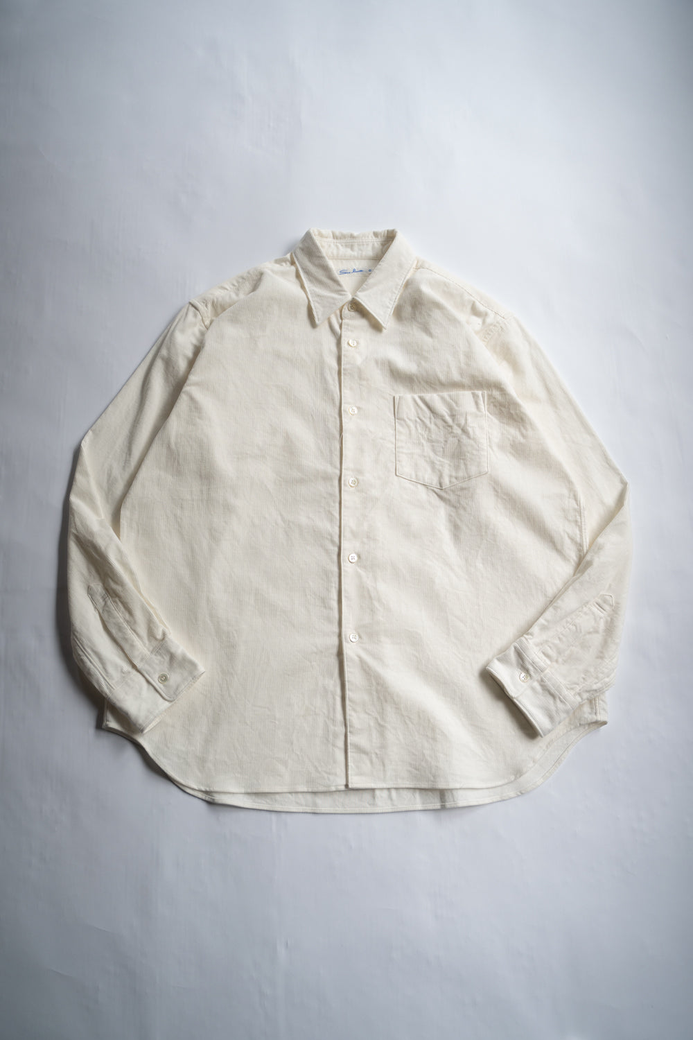 SH01B コーデュロイボックスレギュラーカラーシャツ（OFF WHITE）