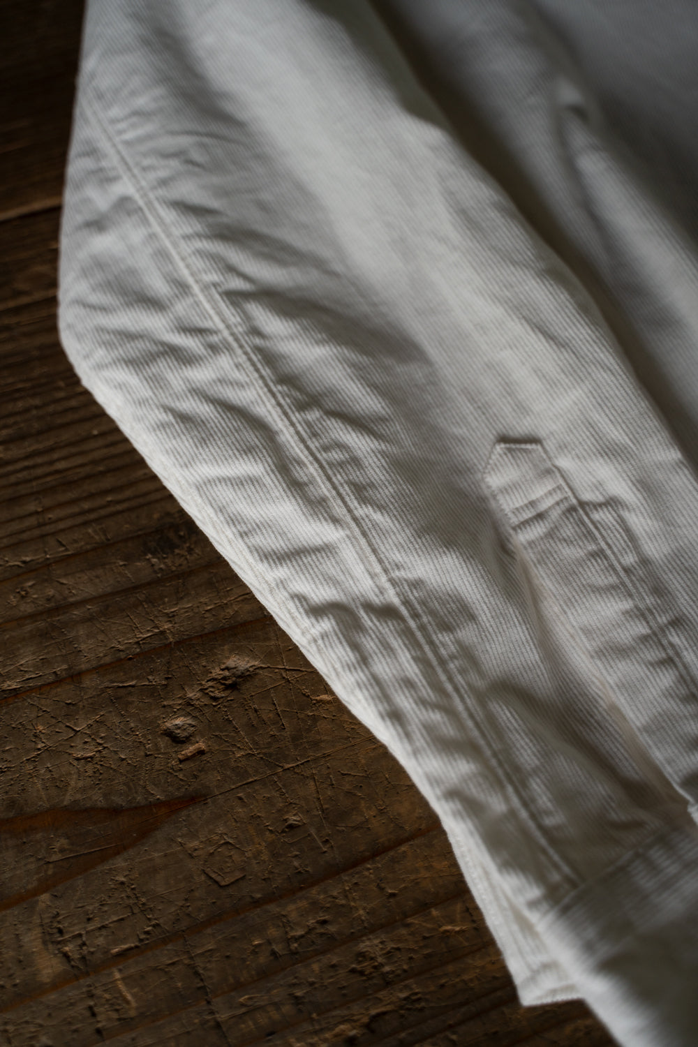 SH01B コーデュロイボックスレギュラーカラーシャツ（OFF WHITE）