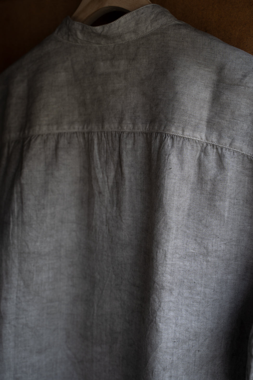 大麻シャツ 3（松煙）