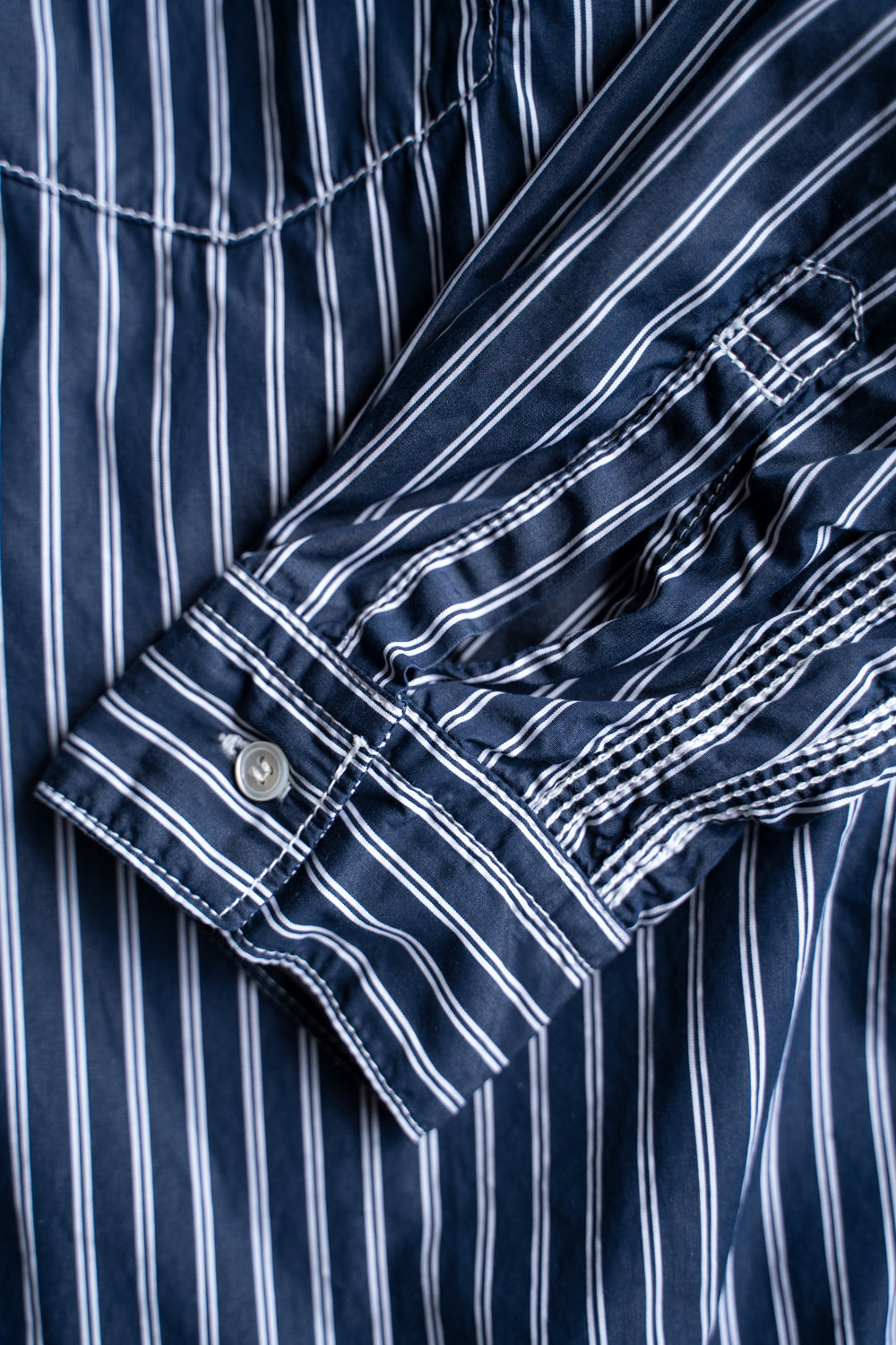 SH04B THOMAS MASON ボックスワイド3本針シャツ（NAVY STRIPE）