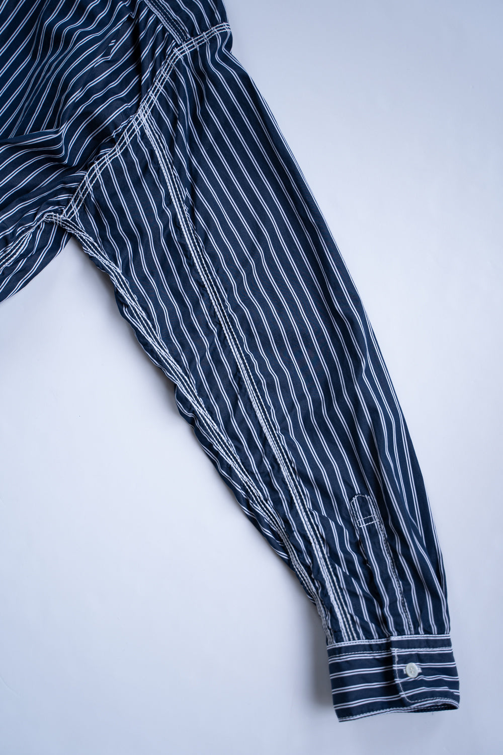 SH04B THOMAS MASON ボックスワイド3本針シャツ（NAVY STRIPE）