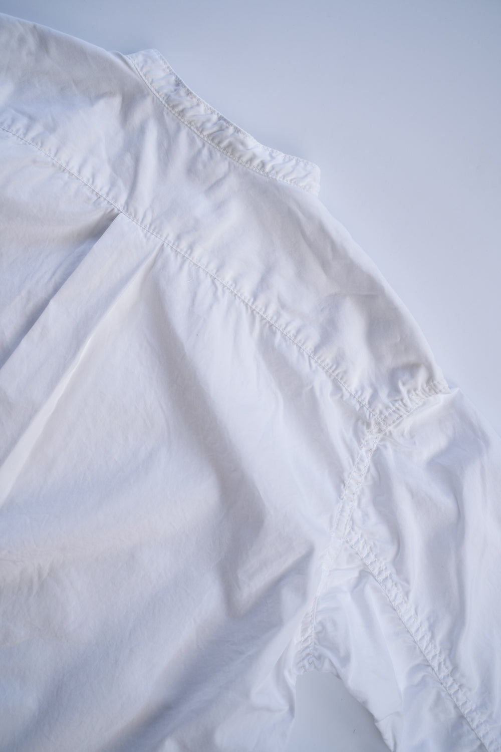 SH06B ボックススタンド２本針シャツ（WHITE）